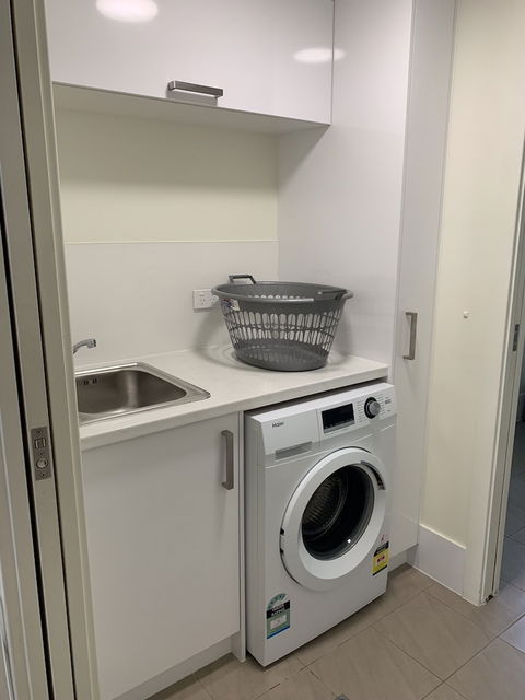 Mill View Link - New Castle Holiday 1