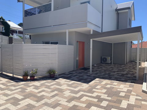 Mill View Link - New Castle Holiday 3