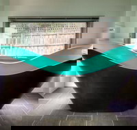 Wishart Cottage - New Castle Holiday