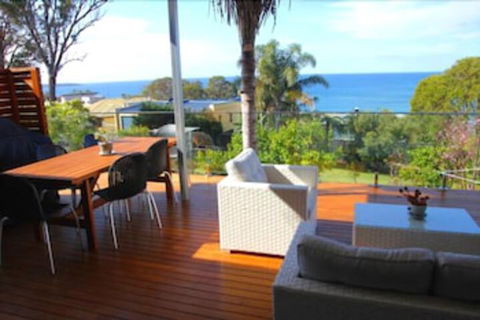 Pambula Family Beach House - New Castle Holiday 6