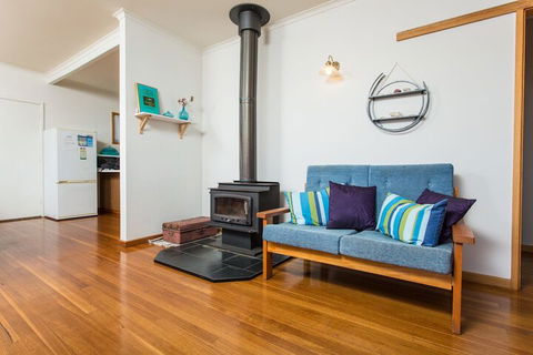 Pambula Family Beach House - New Castle Holiday 2