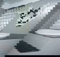 'Sapphire Gem' At Tura Beach - New Castle Holiday