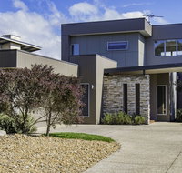 31 Sands Blvd - New Castle Holiday