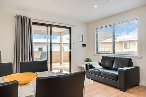 Apartments On Fraser Bicheno - New Castle Holiday 3