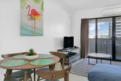 Kangaroo Point Central - New Castle Holiday 1
