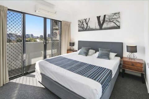 Kangaroo Point Central - New Castle Holiday 4