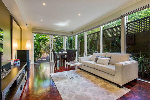 Apartment2c Tribeca - New Castle Holiday 0