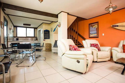 Banksia 7 Marine Parade - New Castle Holiday 3