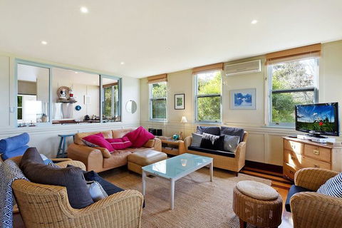 The Bantry 1 Merimbula - New Castle Holiday 4