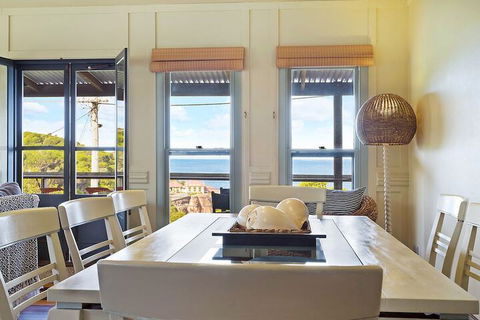 The Bantry 1 Merimbula - New Castle Holiday 5