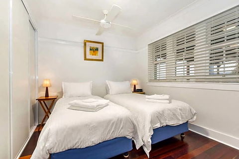Manly Garden Apartment - New Castle Holiday 3