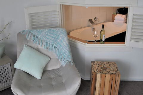Ulverstone River Edge Apartments - New Castle Holiday 4