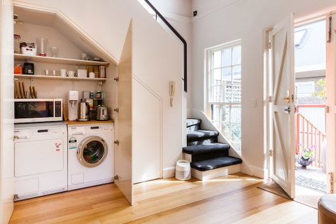 VERA, 1BDR South Melbourne Apartment - New Castle Holiday 1