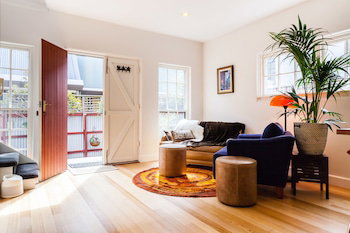 VERA, 1BDR South Melbourne Apartment - New Castle Holiday 3