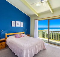 Sandpiper Beach Front House - New Castle Holiday