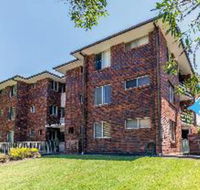 2 Bedroom Apartment Gretel Lodge Unit 4 - New Castle Holiday