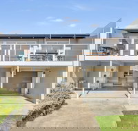 Queensland South - New Castle Holiday