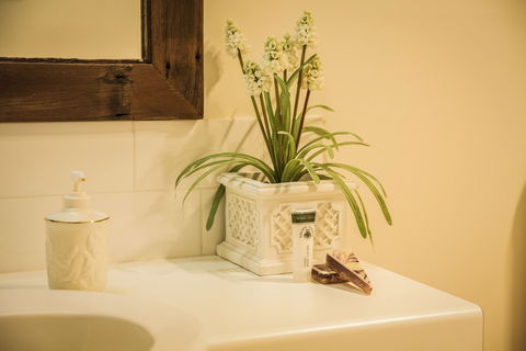 The Falls Montville - New Castle Holiday 4