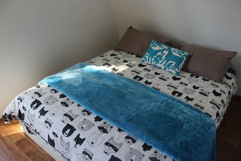 Wonky Stables Holiday Park - New Castle Holiday 3