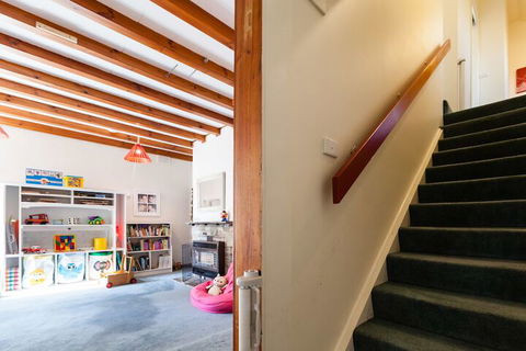 KELLY, 3BDR Northcote House - New Castle Holiday 7