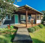 Tallowood beachfront cottage - New Castle Holiday