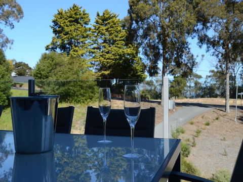 The White House Merimbula - New Castle Holiday 2