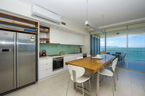 1 Bright Point Apartment 4201 - New Castle Holiday 2