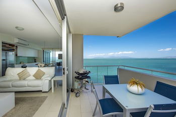 1 Bright Point Apartment 4201 - New Castle Holiday 0
