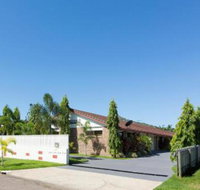 Marcol Place Holiday Apartments - New Castle Holiday