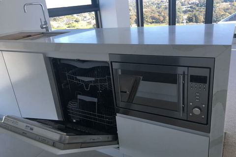Panoramic Views In Brand New Apartment - New Castle Holiday 5