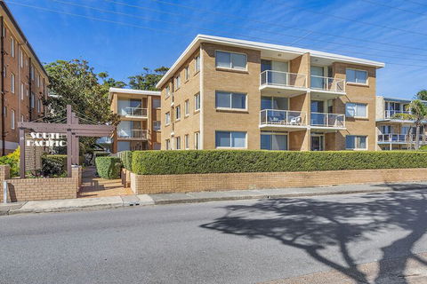 South Pacific Unit 6 Amazing Unit Opposite The Beach. - New Castle Holiday 3
