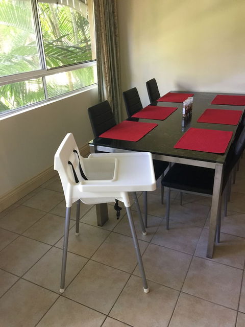 Cairns Golf Course Apartment - New Castle Holiday 3