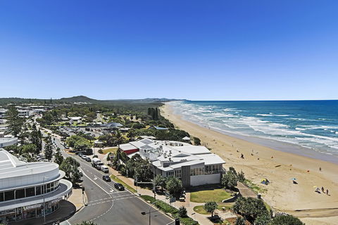 Growder Court 3 - Coolum Beach QLD - New Castle Holiday 1