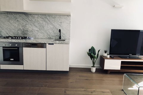 Level 8 Marvelous Apartment With Pool Access - New Castle Holiday 2