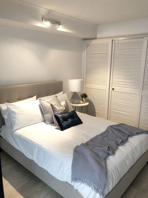 Sunshine Beach Luxe Apartment - New Castle Holiday 4