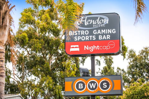 Nightcap At Hendon Hotel - New Castle Holiday 0