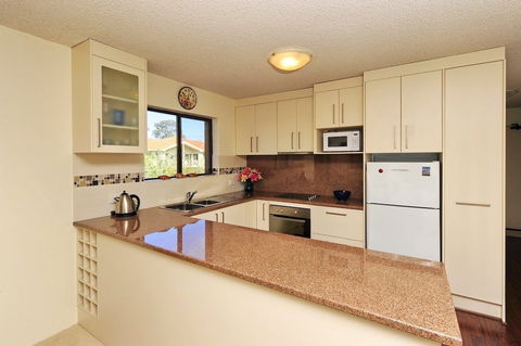 Shoreline Unit 2 / 1 Intrepid Close - New Castle Holiday 3