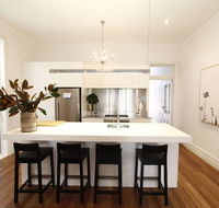 Beautiful Manly Beach House - New Castle Holiday