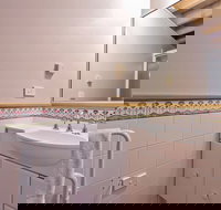 Banjo Apartments Townhouse 4 - New Castle Holiday