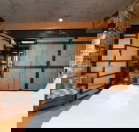 Executive Rental Style House - New Castle Holiday