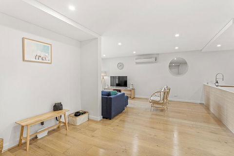 The Shoal Apartments 108 / 4 8 Bullecourt Street - New Castle Holiday 3