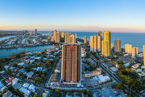 Arise Ruby Gold Coast - New Castle Holiday 1