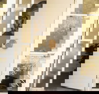 Twiggy at Anglesea - New Castle Holiday