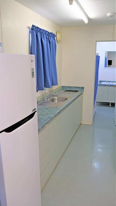 Denham Seaside Caravan Park - New Castle Holiday 5