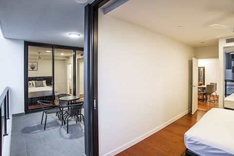 Arise Atlas - New Castle Holiday 3