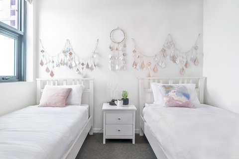 Harmony - New Castle Holiday 3