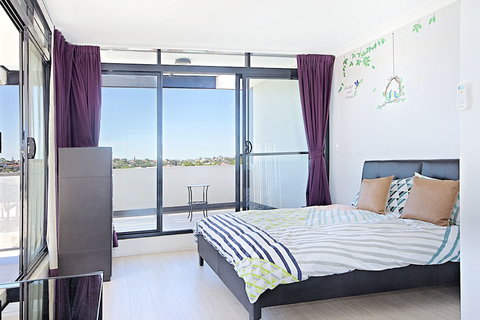 Bryant St. Apartment - New Castle Holiday 1