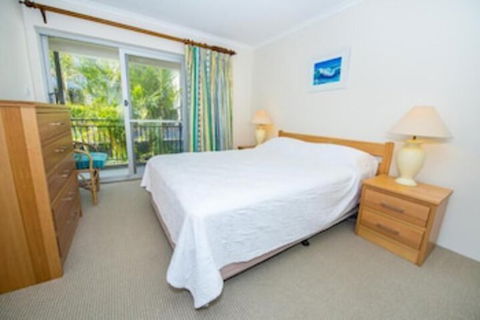 Sundeck Unit 6 Shoal Bay - New Castle Holiday 4