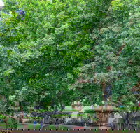 Theodore Apartments - New Castle Holiday