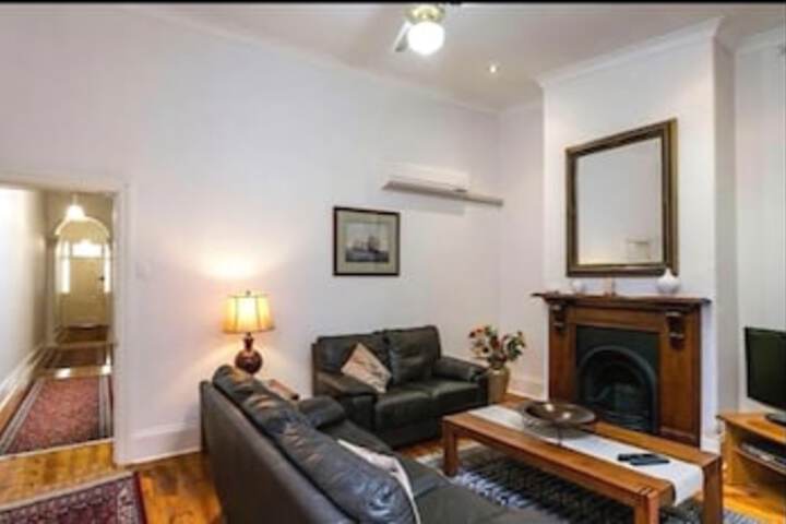 Glenelg SA New Castle Holiday